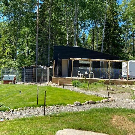 Tiny House In The Middle Of Nature Åkersberga 外观 照片