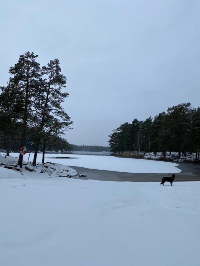 Tiny House In The Middle Of Nature Åkersberga 外观 照片